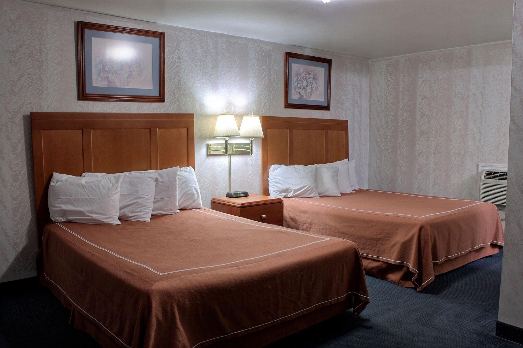 Castle Inn & Suites Niagarawatervallen Buitenkant foto