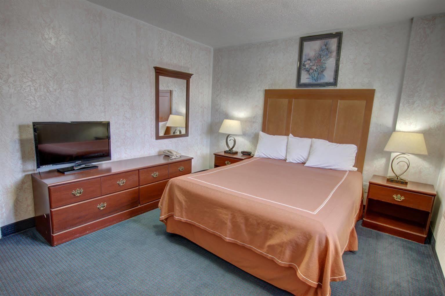Castle Inn & Suites Niagarawatervallen Buitenkant foto