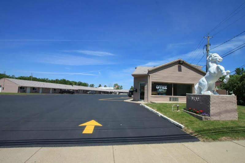 Castle Inn & Suites Niagarawatervallen Buitenkant foto